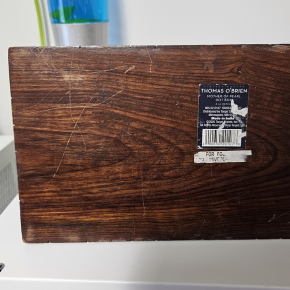 Decorative Wood & Mother of Pearl Box - Picture 9 of 10